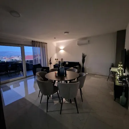 Deluxe Apartment Mila Nin Exterior foto
